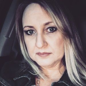 Meet your Posher, Janet